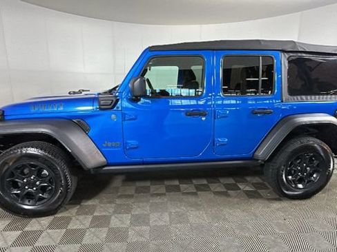 Used 2023 Jeep Wrangler Unlimited w/ Cold Weather Group AWD/4WD image 6
