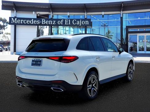 New 2027 Mercedes-Benz GLC 350e 4MATIC image 3
