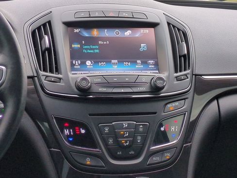 Used 2016 Buick Regal Premium w/ Driver Confidence Package #1 image 30