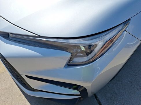 Used 2025 Toyota Corolla SE FWD image 11