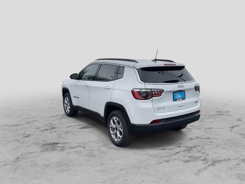 New 2026 Jeep Compass Latitude image 6