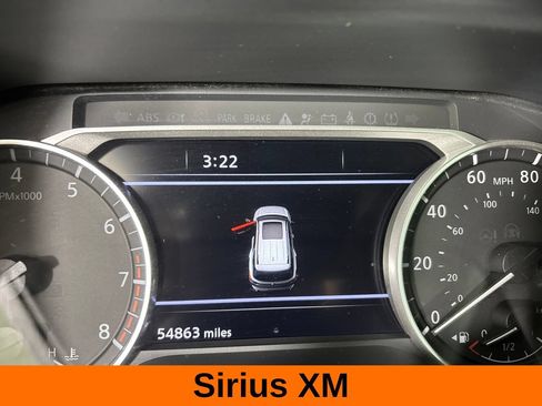 Used 2024 Nissan Pathfinder SL w/ SL Premium Package FWD image 18