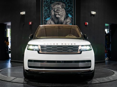 Used 2023 Land Rover Range Rover SV AWD/4WD image 24