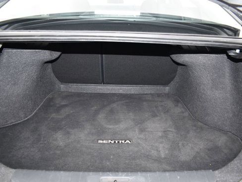 Used 2024 Nissan Sentra SV image 12