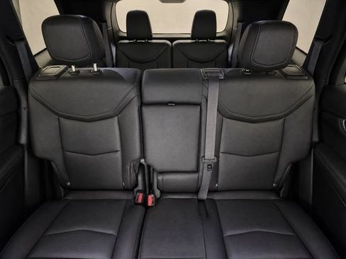Used 2024 Cadillac XT6 Premium Luxury AWD/4WD image 14