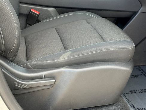 Used 2024 Chevrolet Traverse LT AWD/4WD image 8
