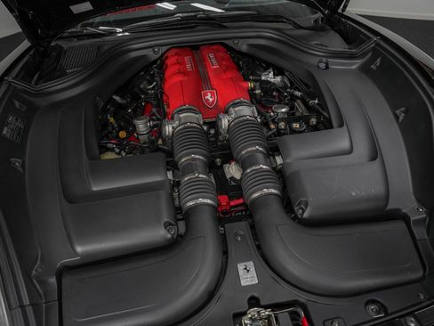 Used 2010 Ferrari California RWD image 49