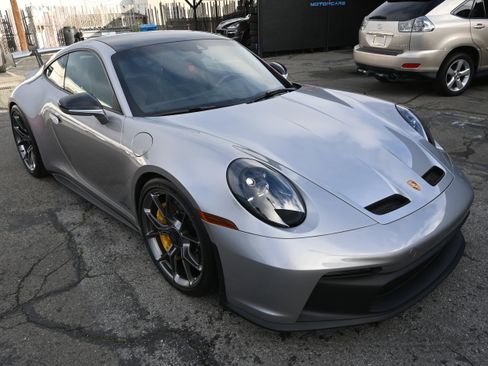 Used 2022 Porsche 911 GT3 image 11