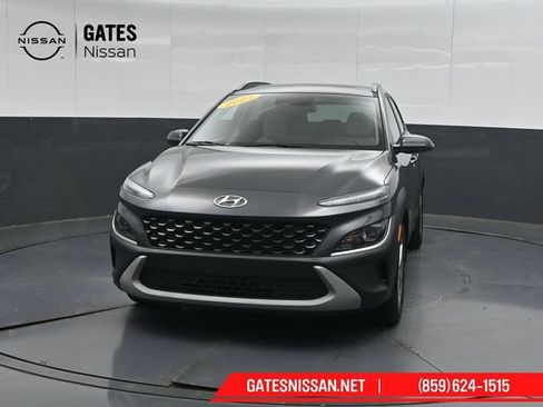 Used 2023 Hyundai Kona SEL w/ Convenience Package AWD/4WD image 5
