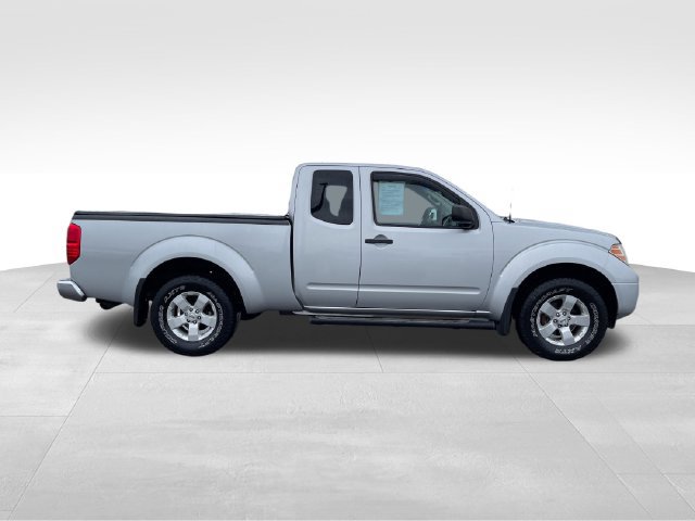 Used 2012 Nissan Frontier SV w/ SV Premium Utility Pkg AWD/4WD image 6