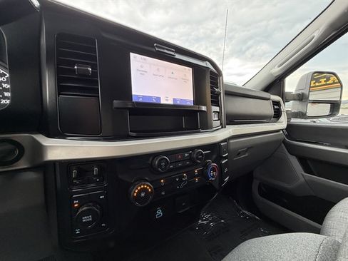Used 2026 Ford F250 XLT AWD/4WD image 24