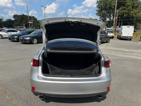 Used 2014 Lexus IS 250 4dr Sport Sdn Auto RWD image 32