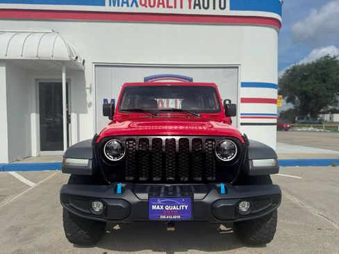 Used 2023 Jeep Wrangler Unlimited w/ Cold Weather Group AWD/4WD image 11