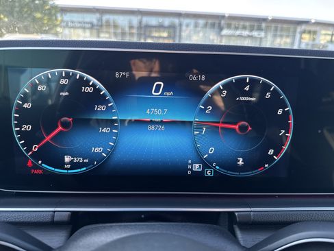 Used 2020 Mercedes-Benz GLE 350 4MATIC w/ Premium Package image 18