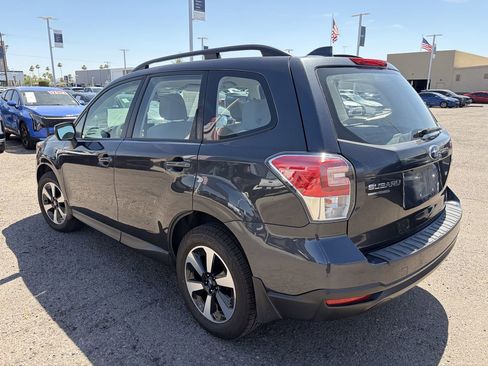 Used 2017 Subaru Forester 2.5i w/ Alloy Wheel Package AWD/4WD image 8