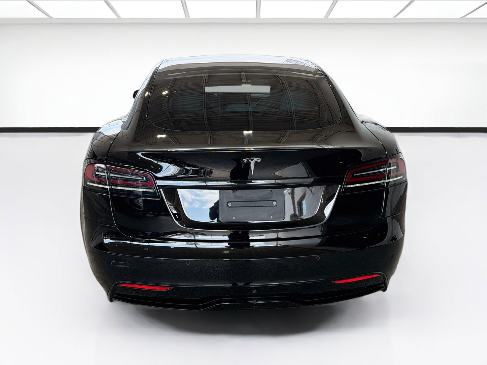 Used 2022 Tesla Model S Standard Range AWD/4WD image 5