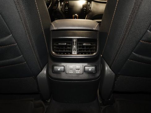 Used 2025 Subaru Outback Wilderness AWD/4WD image 30