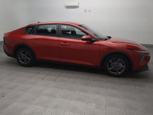 Used 2025 Kia K4 FWD image 11