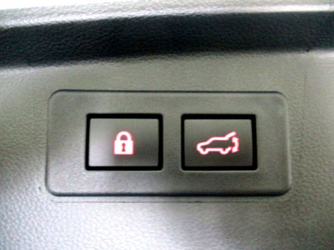 Used 2025 Subaru Outback Premium image 14