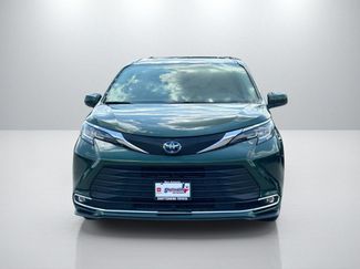 Used 2023 Toyota Sienna XLE FWD video 2