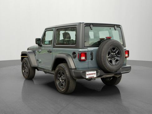 Used 2025 Jeep Wrangler Sport image 5