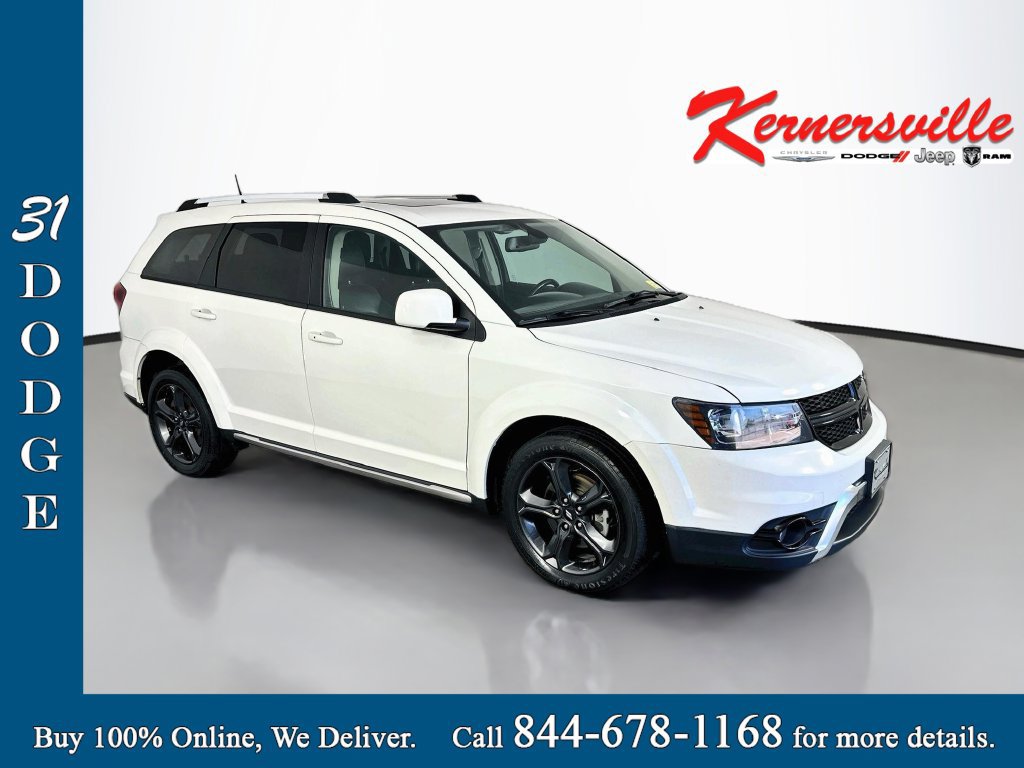 Used 2020 Dodge Journey Crossroad FWD image 1