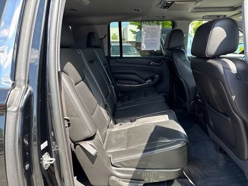 Used 2015 GMC Yukon XL SLT w/ Open Road Package AWD/4WD image 10