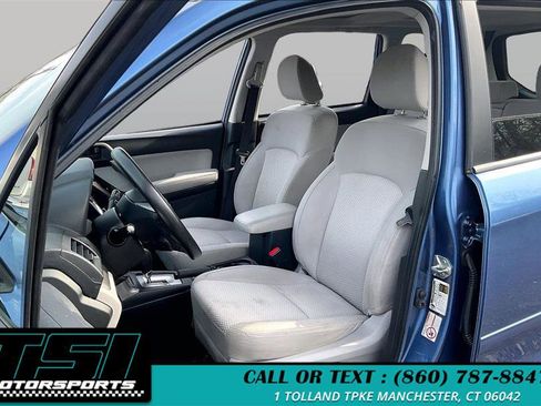 Used 2015 Subaru Forester 2.5i Premium AWD/4WD image 24