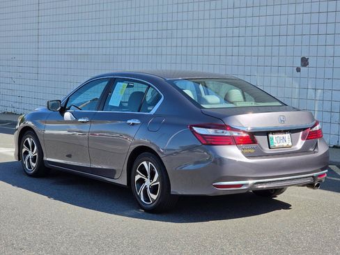 Used 2017 Honda Accord LX image 5