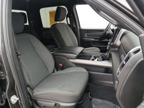 Used 2019 RAM 2500 Big Horn image 29