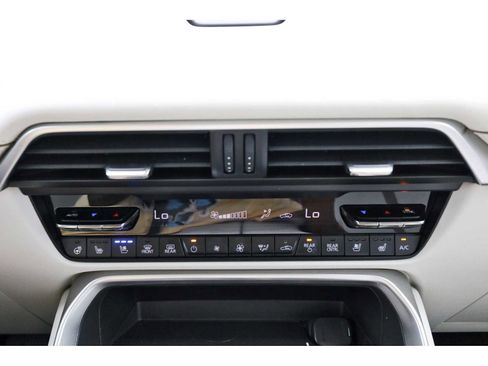 Certified 2025 MAZDA CX-90 Plug-In Hybrid w/ Premium Plus image 26