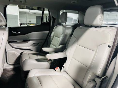Used 2019 GMC Acadia SLT image 26
