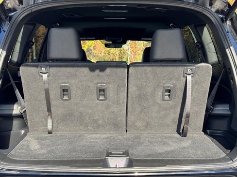 Used 2022 Honda Pilot TrailSport image 4