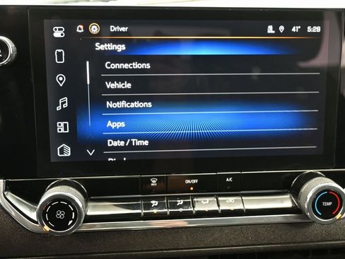 Used 2024 Chevrolet Colorado W/T image 23