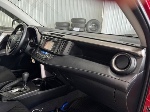 Used 2017 Toyota RAV4 XLE w/ Plus Special Value Package AWD/4WD image 40