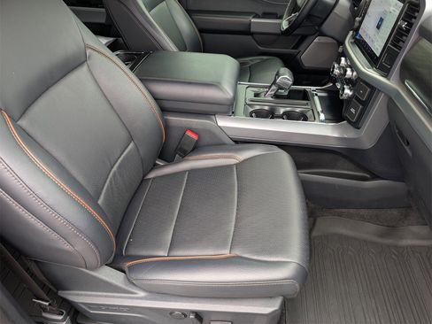 Used 2025 Ford F150 Lariat w/ Equipment Group 501A Mid image 26