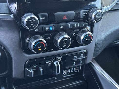 Used 2022 RAM 1500 Laramie AWD/4WD image 20