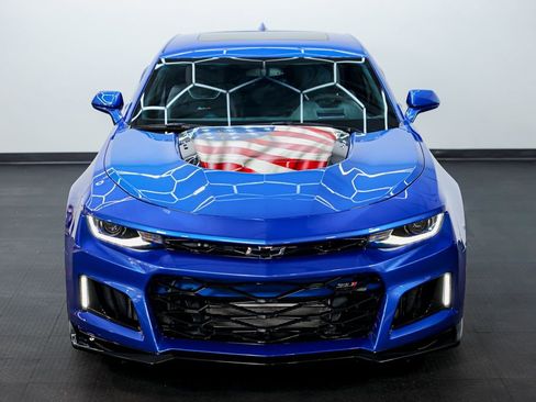 Used 2017 Chevrolet Camaro ZL1 image 10