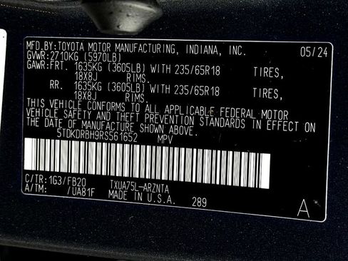 Used 2024 Toyota Highlander Limited image 38