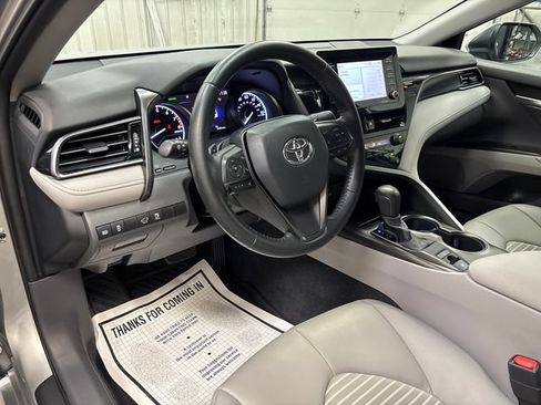Used 2021 Toyota Camry SE AWD/4WD image 17