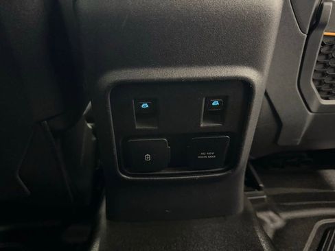 Used 2023 Ford Bronco Badlands w/ Sasquatch Package image 26