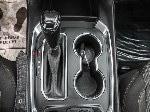 Used 2018 Chevrolet Traverse LT image 24