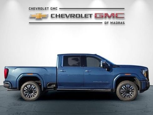 New 2026 GMC Sierra 2500 Denali Ultimate w/ Max Trailering Package image 2
