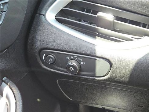 Used 2024 Chevrolet Malibu LS FWD image 15