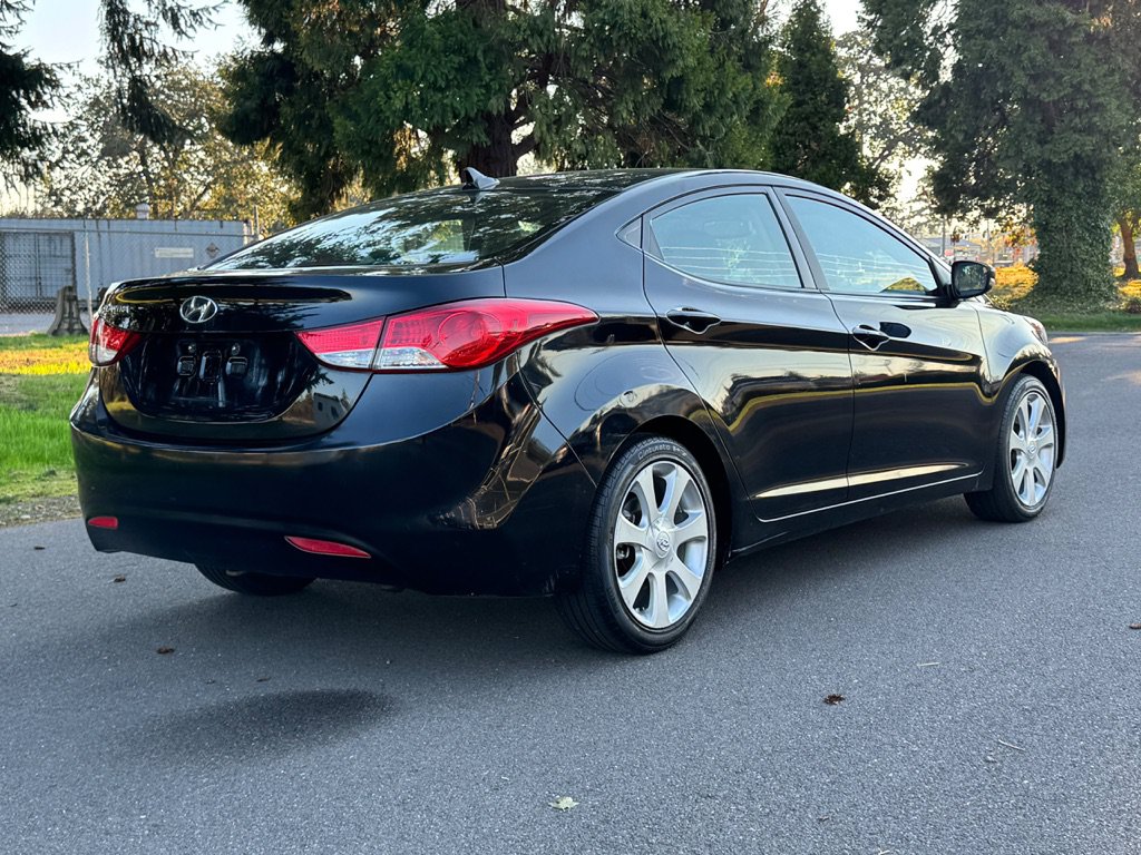 Used 2012 Hyundai Elantra Limited w/ Technology Pkg 5 FWD image 4