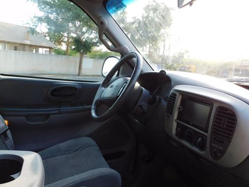 Used 2001 Ford F150 2WD SuperCab image 40