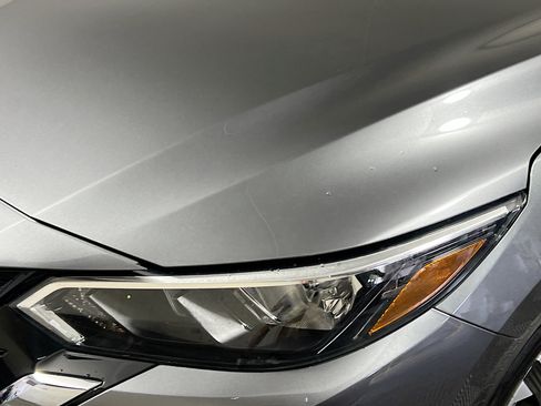 Used 2025 Nissan Sentra SV FWD image 32