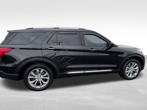 Used 2023 Ford Explorer Limited AWD/4WD image 9
