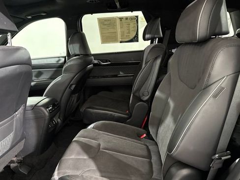 Used 2024 Hyundai Palisade Calligraphy AWD/4WD image 16