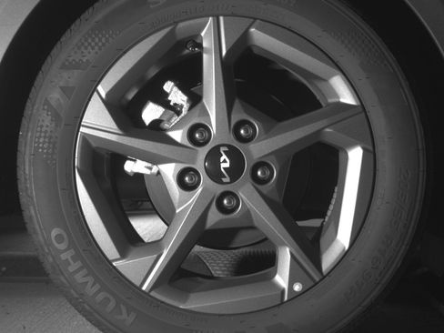 Used 2025 Kia K4 LXS image 15